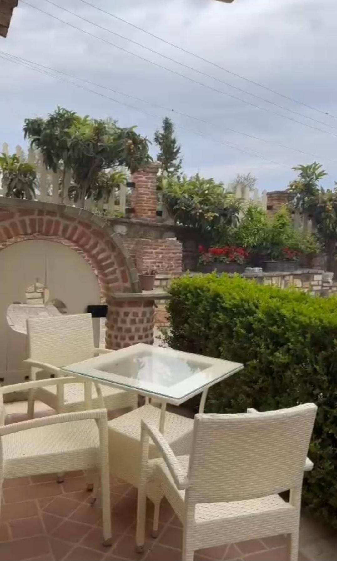 Hotel Sarajet E Pashait 1 Dhërmi Extérieur photo